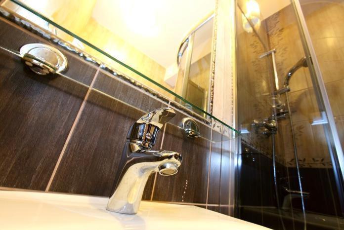 Platinium Hotel - Krakow — Photos 1